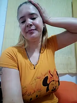 Snapshot of lamorbosa37 chatting on 02.06.25 lamorbosa37 online show from 02.06.25