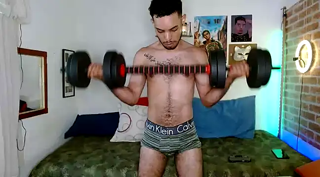 Snapshot of colinbrown chatting on 03.05.25 colinbrown online show from 03.05.25