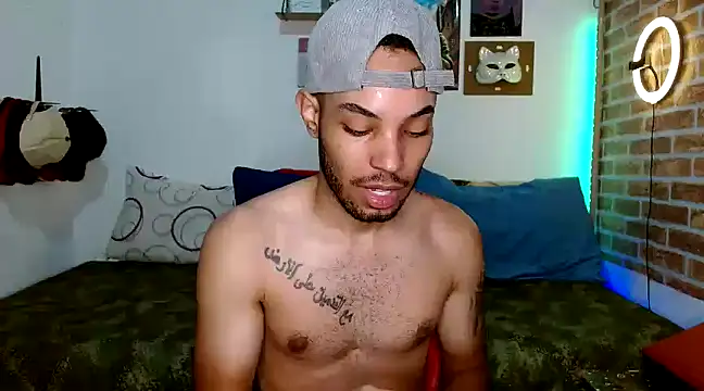 Snapshot of colinbrown chatting on 03.17.25 colinbrown online show from 03.17.25