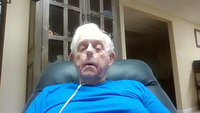 Snapshot of bootlegmanz chatting on 03.10.26 bootlegmanz online show from 03.10.26