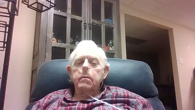 Snapshot of bootlegmanz chatting on 03.19.26 bootlegmanz online show from 03.19.26