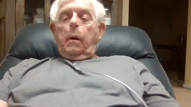 Snapshot of bootlegmanz chatting on 03.23.26 bootlegmanz online show from 03.23.26