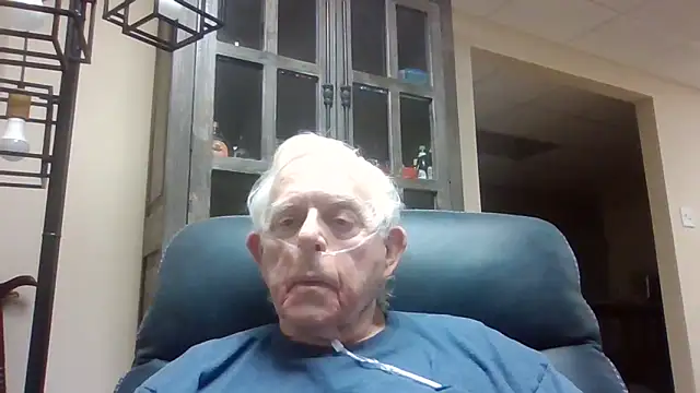 Snapshot of bootlegmanz chatting on 03.26.26 bootlegmanz online show from 03.26.26