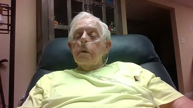 Snapshot of bootlegmanz chatting on 03.28.26 bootlegmanz online show from 03.28.26