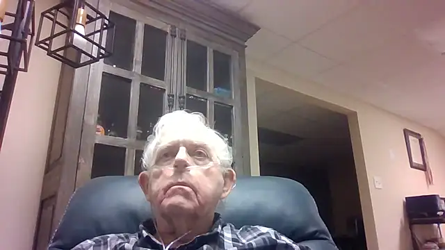 Snapshot of bootlegmanz chatting on 03.30.26 bootlegmanz online show from 03.30.26