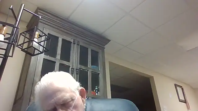 Snapshot of bootlegmanz chatting on 04.08.26 bootlegmanz online show from 04.08.26