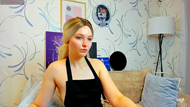 Snapshot of Agatha_weiss chatting on 04.11.26 Agatha weiss online show from 04.11.26
