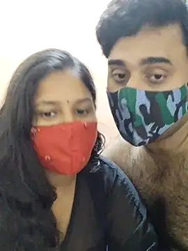 Snapshot of IND_COUPLE1 chatting on 12.10.24 IND COUPLE1 online show from 12.10.24