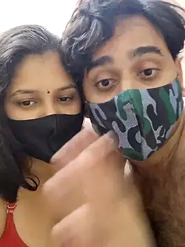 Snapshot of IND_COUPLE1 chatting on 01.02.25 IND COUPLE1 online show from 01.02.25