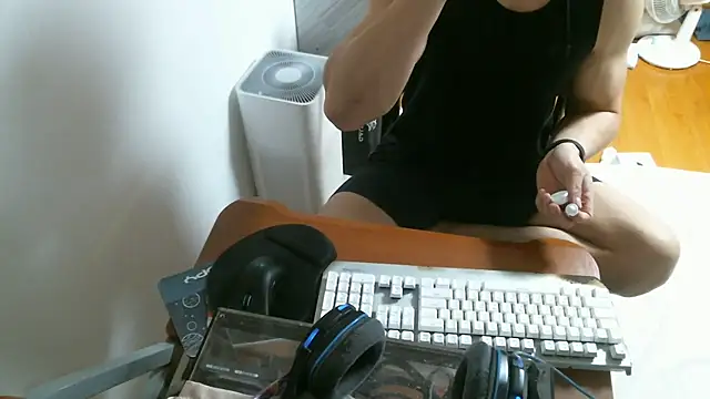 Snapshot of Stellan_0412 chatting on 02.15.26 Stellan 0412 online show from 02.15.26