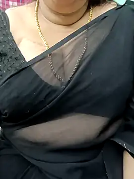 Snapshot of ashikaa_r chatting on 01.27.25 ashikaa r online show from 01.27.25