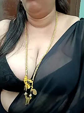 Snapshot of ashikaa_r chatting on 02.02.25 ashikaa r online show from 02.02.25