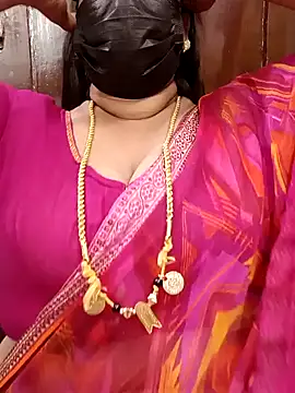 Snapshot of ashikaa_r chatting on 02.20.25 ashikaa r online show from 02.20.25