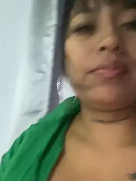 Snapshot of luisa16xxx chatting on 02.13.25 luisa16xxx online show from 02.13.25