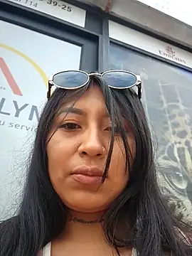 Snapshot of luisa16xxx chatting on 10.17.25 luisa16xxx online show from 10.17.25