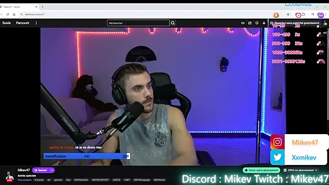 Snapshot of Mikev chatting on 09.18.25 Mikev online show from 09.18.25