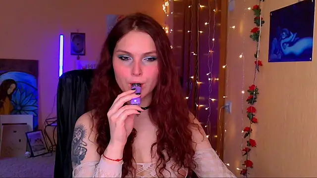Snapshot of Jenna_Sativa chatting on 06.06.26 Jenna Sativa online show from 06.06.26
