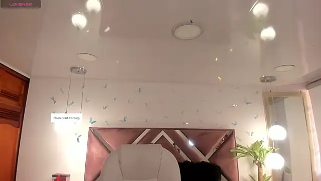  Antonnela  online show from 09.26.25