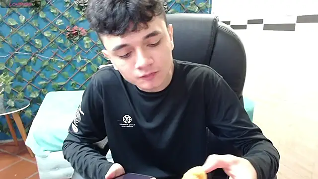 Waturox online show from 03.04.25