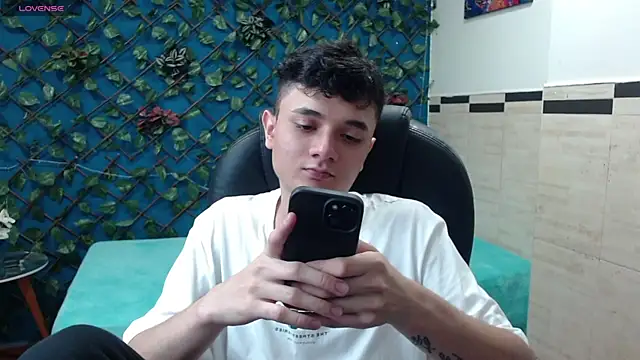 Waturox online show from 03.20.25