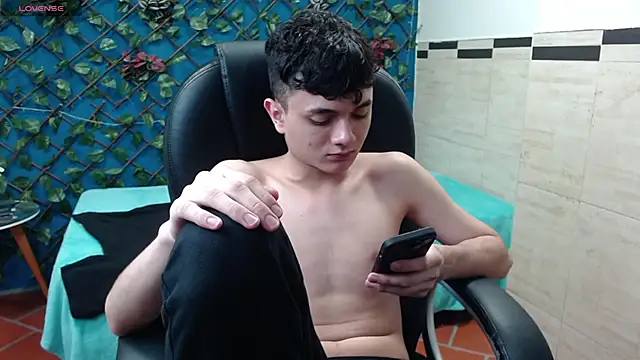 Waturox online show from 03.21.25