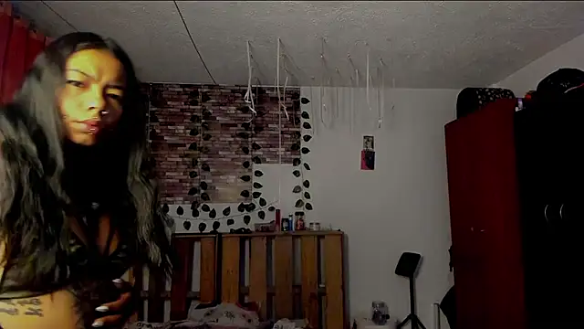 Snapshot of nicole_volkov chatting on 11.21.25 nicole volkov online show from 11.21.25