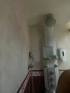 Charlotte cute18 online show from 12.19.24