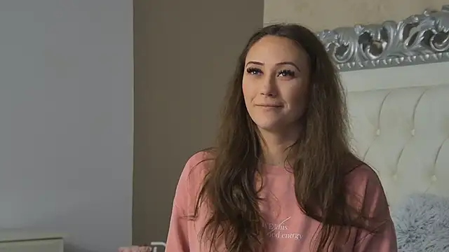 AliceMunro online show from 11.04.25