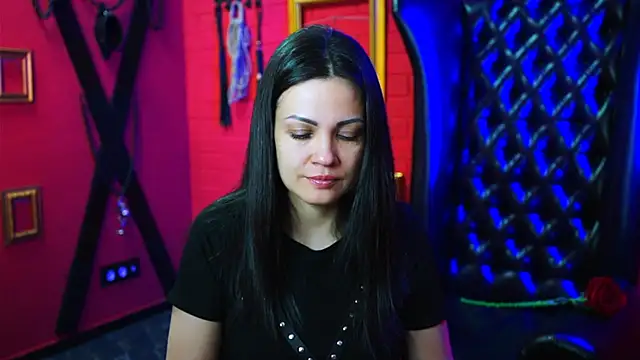 KarolinaRobinson online show from 02.22.25