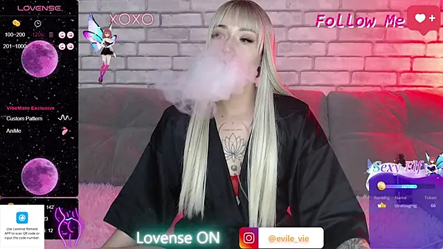 Snapshot of Eva_Evile chatting on 02.02.25 Eva Evile online show from 02.02.25