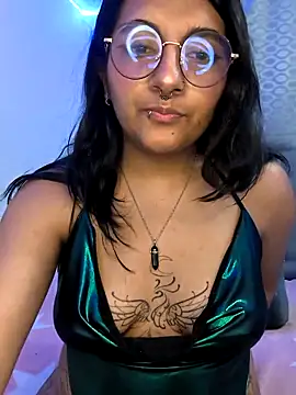 Snapshot of Alliccee chatting on 03.07.25 Alliccee online show from 03.07.25