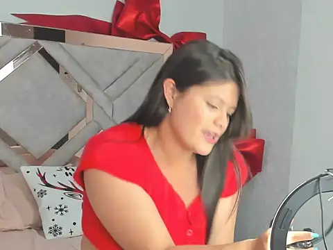 Victoriabecker online show from 12.18.25