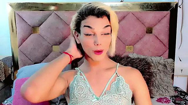 the-horus-girl online show from 01.08.25