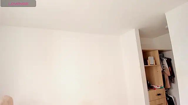 rose scottt online show from 09.11.25