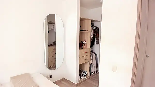 rose scottt online show from 02.08.26