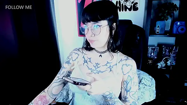 Snapshot of Demongirl6666 chatting on 03.11.26 Demongirl6666 online show from 03.11.26