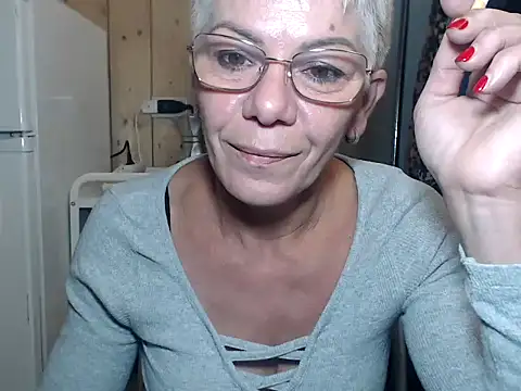 Snapshot of jona33 chatting on 09.26.25 jona33 online show from 09.26.25