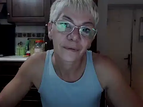 Snapshot of jona33 chatting on 10.15.25 jona33 online show from 10.15.25