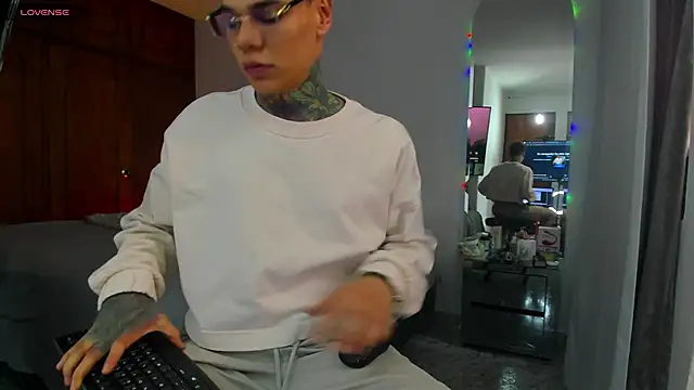 Jordyrodriiguez online show from 02.12.25