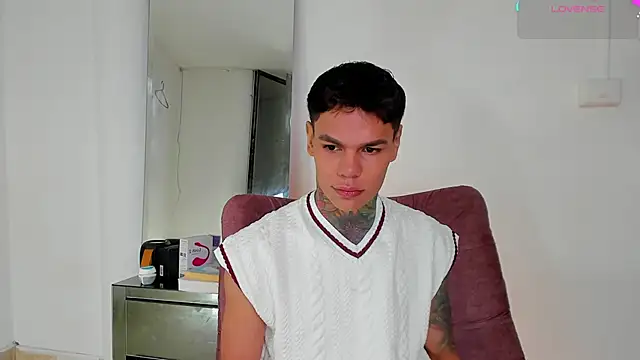 Jordyrodriiguez online show from 10.14.25