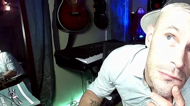 FrankieKentucky online show from 11.21.25