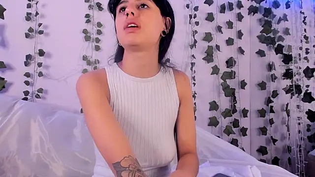 Snapshot of Natasha_Nasty2 chatting on 12.23.24 Natasha Nasty2 online show from 12.23.24