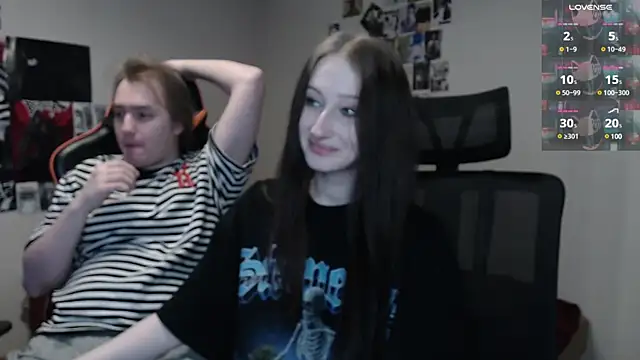 Snapshot of camcoupbang chatting on 02.18.25 camcoupbang online show from 02.18.25