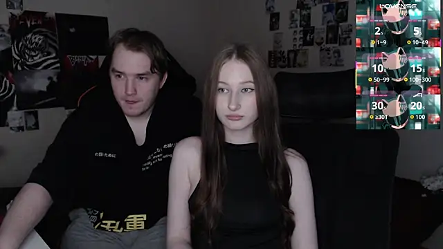 Snapshot of camcoupbang chatting on 10.03.25 camcoupbang online show from 10.03.25