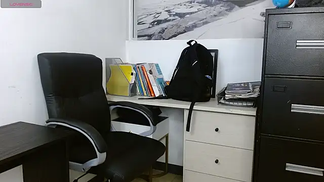 peyton golden1 online show from 11.20.25