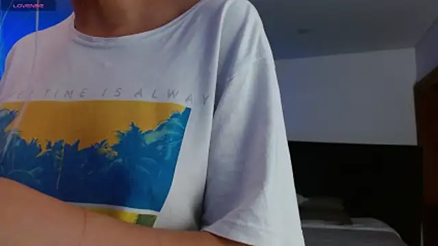 Snapshot of peyton_golden1 chatting on 03.12.26 peyton golden1 online show from 03.12.26