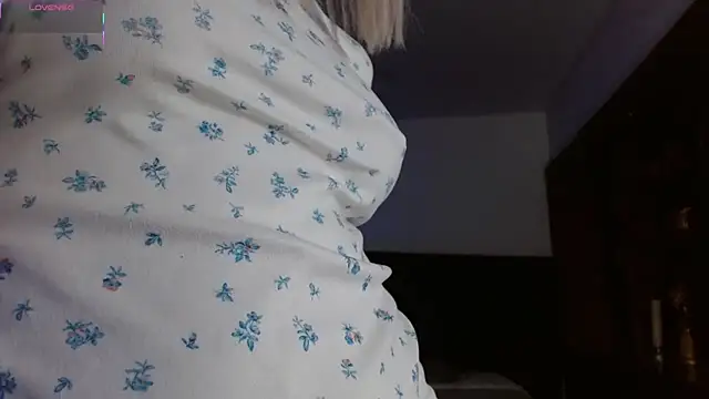 Snapshot of peyton_golden1 chatting on 03.13.26 peyton golden1 online show from 03.13.26