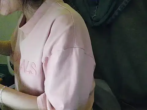 Yin-girl online show from 10.08.25