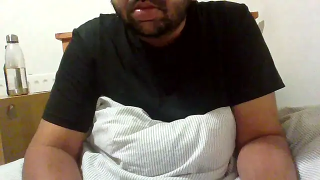 Snapshot of whoreboi98 chatting on 04.11.26 whoreboi98 online show from 04.11.26