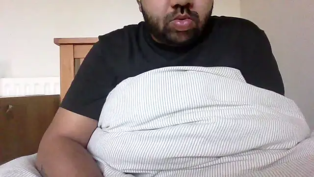 Snapshot of whoreboi98 chatting on 04.13.26 whoreboi98 online show from 04.13.26